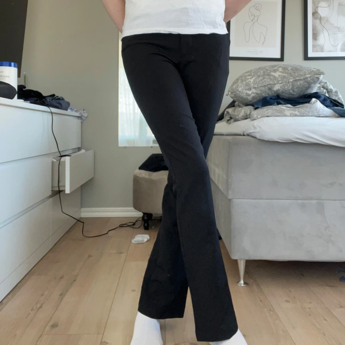 Svarta byxor från BikBok