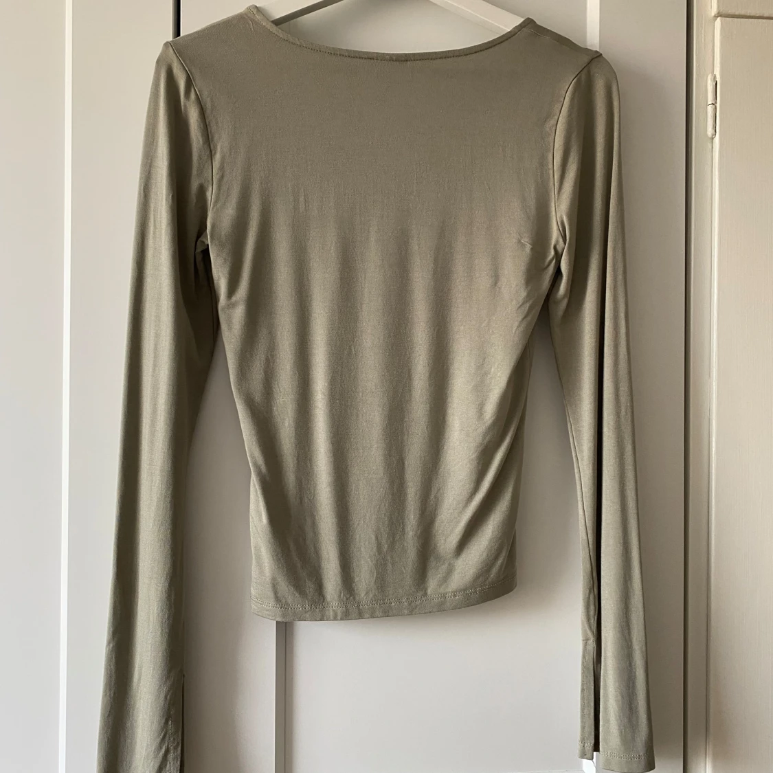 Grön långärmad topp från Gina Tricot - 3