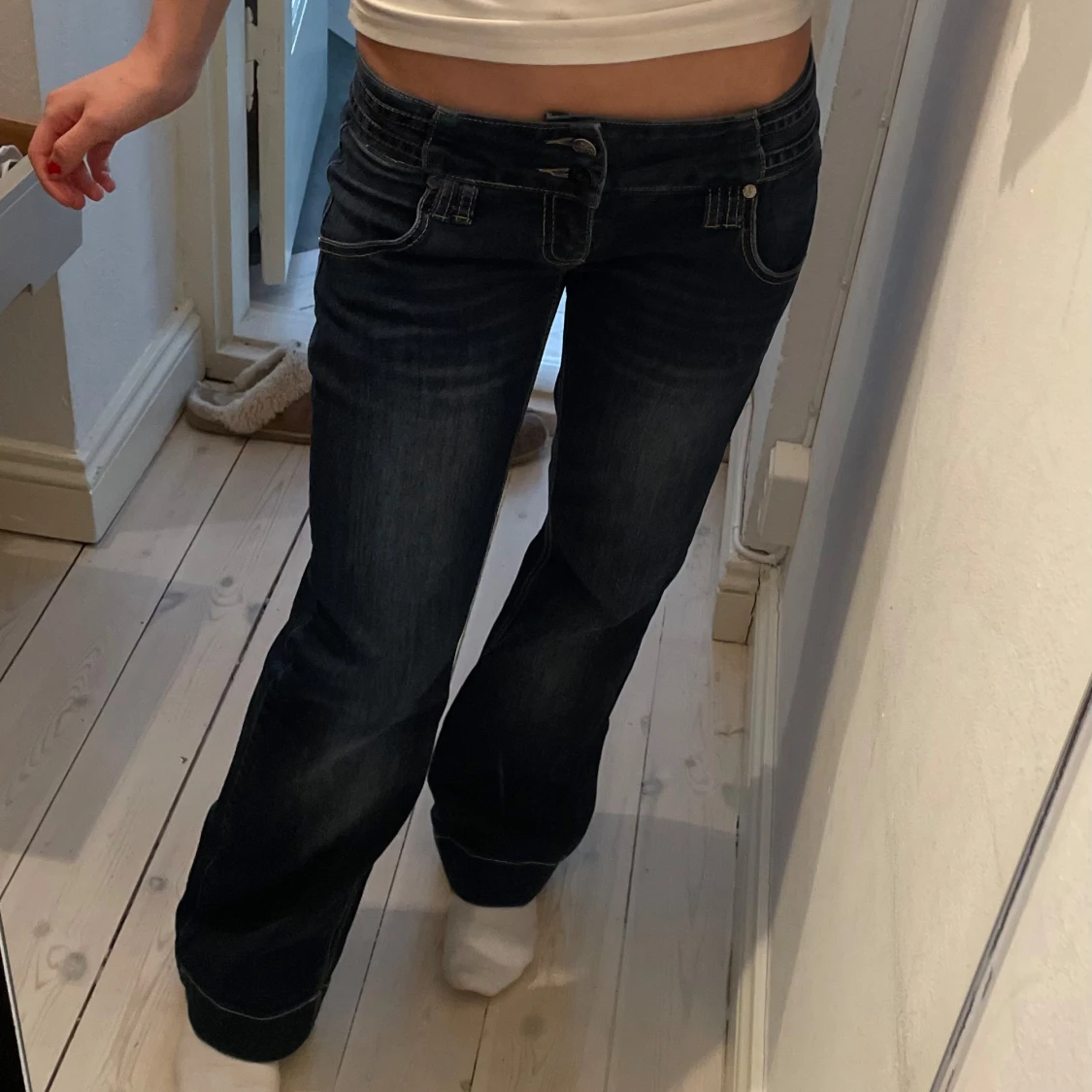Mörkblå bootcut jeans