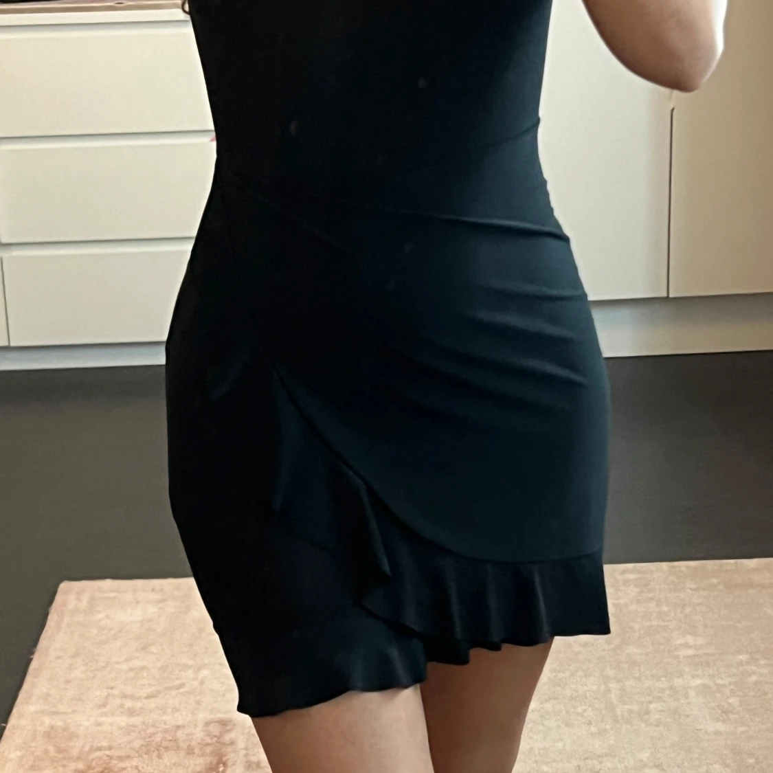 Svart kortklänning - 2