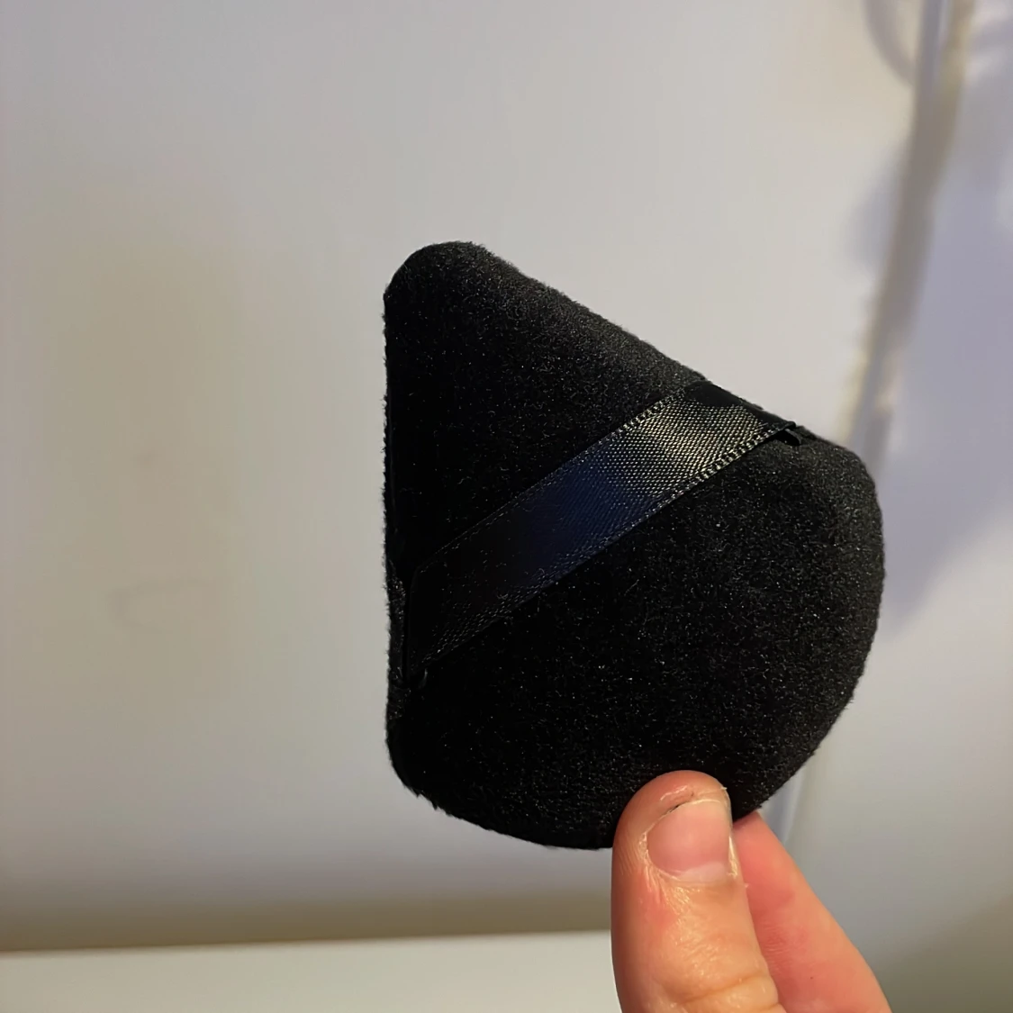 Svarta puderpuffar - 1