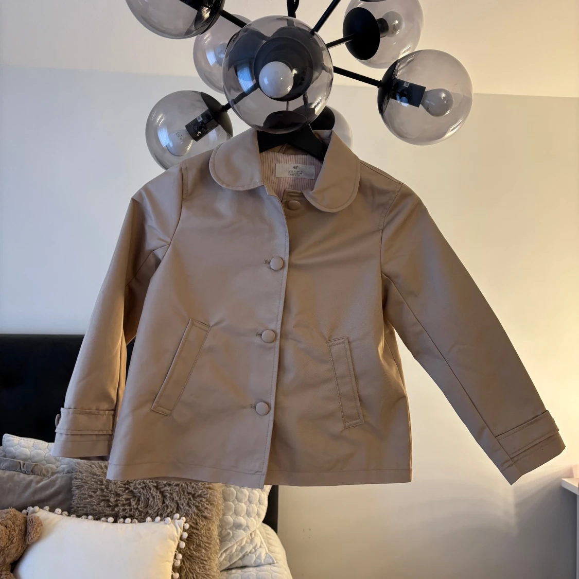 Beige kavajjacka från H&M, strl 128