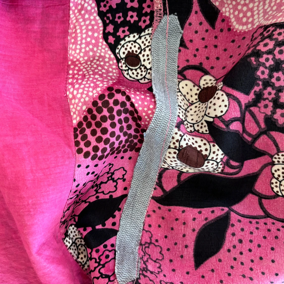 Blommig rosa silkesklänning Twist & Tango - 4