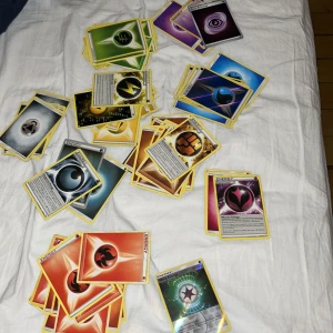 Pokémon Energy Cards - Är någon sugen är de bara att höra av sig.
