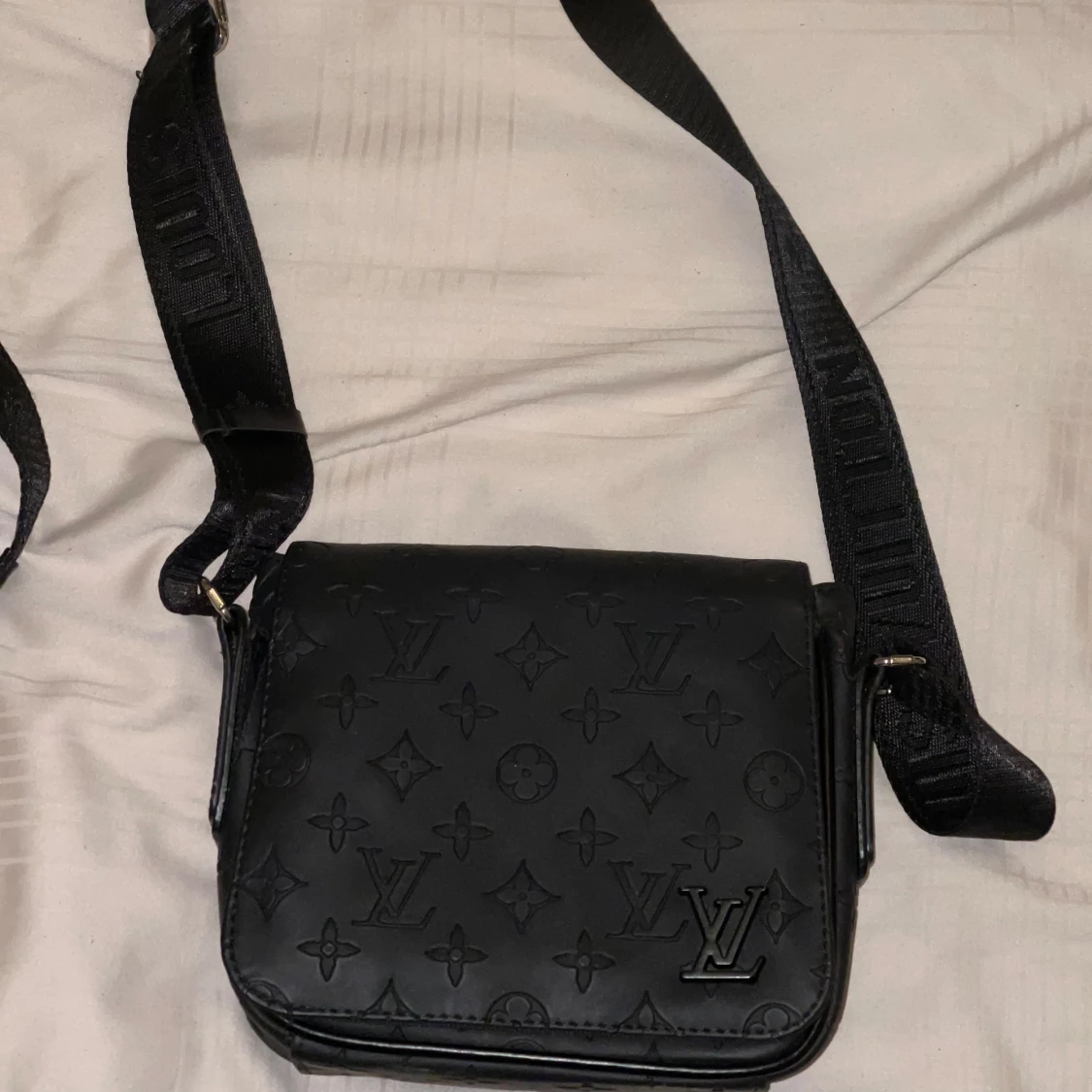 Svart axelväska - 2