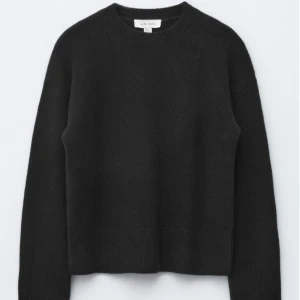 &Other stories Svart stickad tröja - Stickad tröja från &other stories💕 storlek S