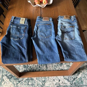 Jeans - Säljer dessa tre jeans gå in i min profil för att se dem