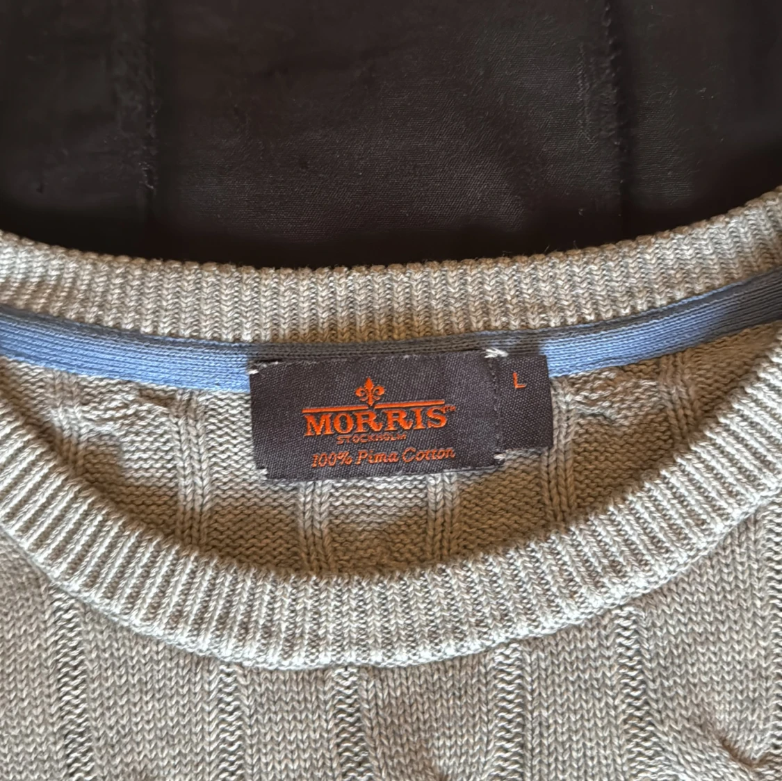 Grå kabelstickad tröja från Morris - 3