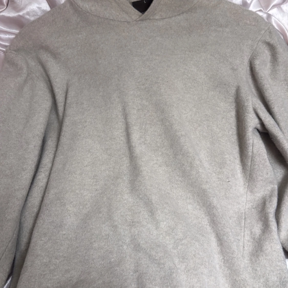 Ljusgrå stickad tröja Oscar Jacobson