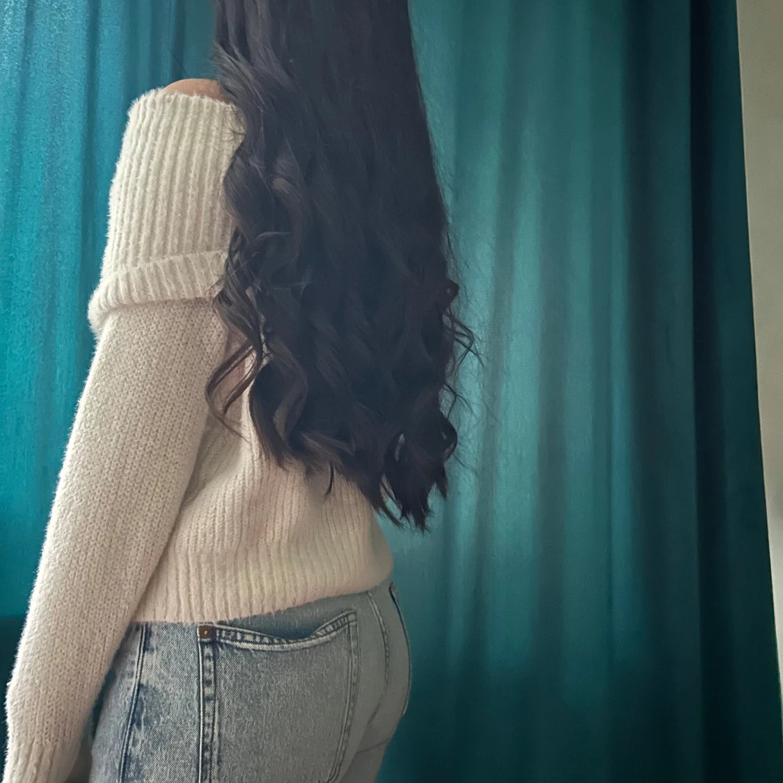 Offshoulder stickad vit tröja - 1