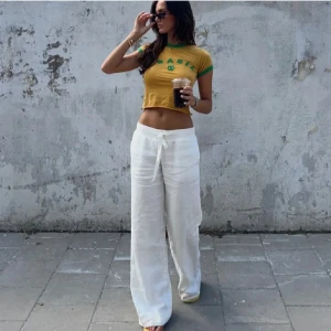 ALOHBA LINNEBYXOR - BUDA PRIVAT! Intressekoll! Storlek S och toppenskick!!! 💕💕💕💕 Skriv för egna bilder!