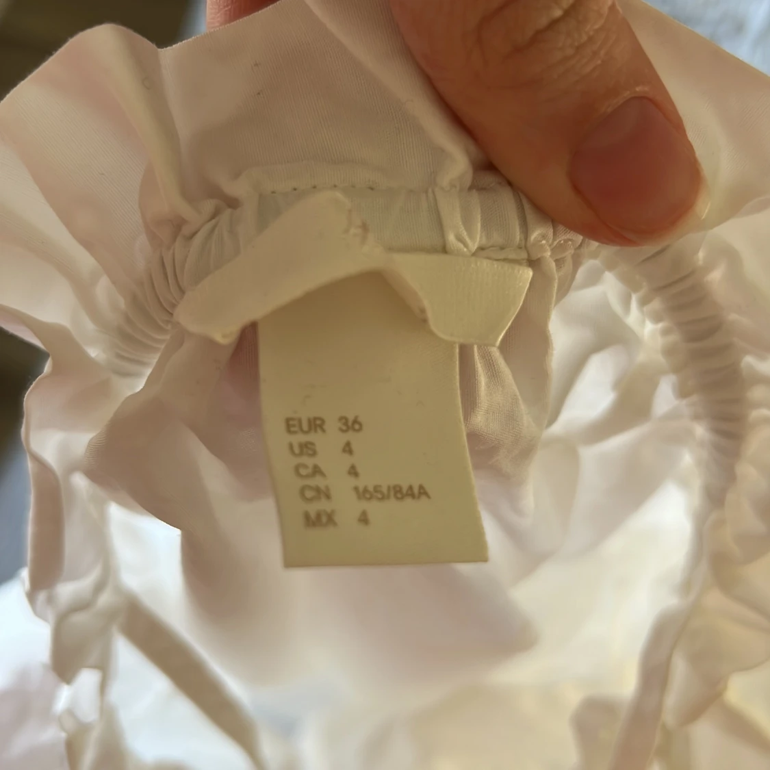 Vit offshoulderblus  - 2