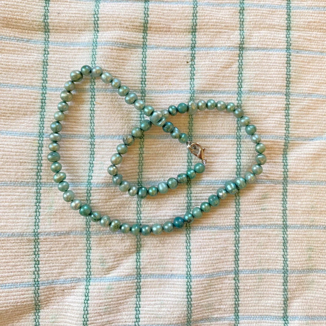 Grönt pärlhalsband - 1