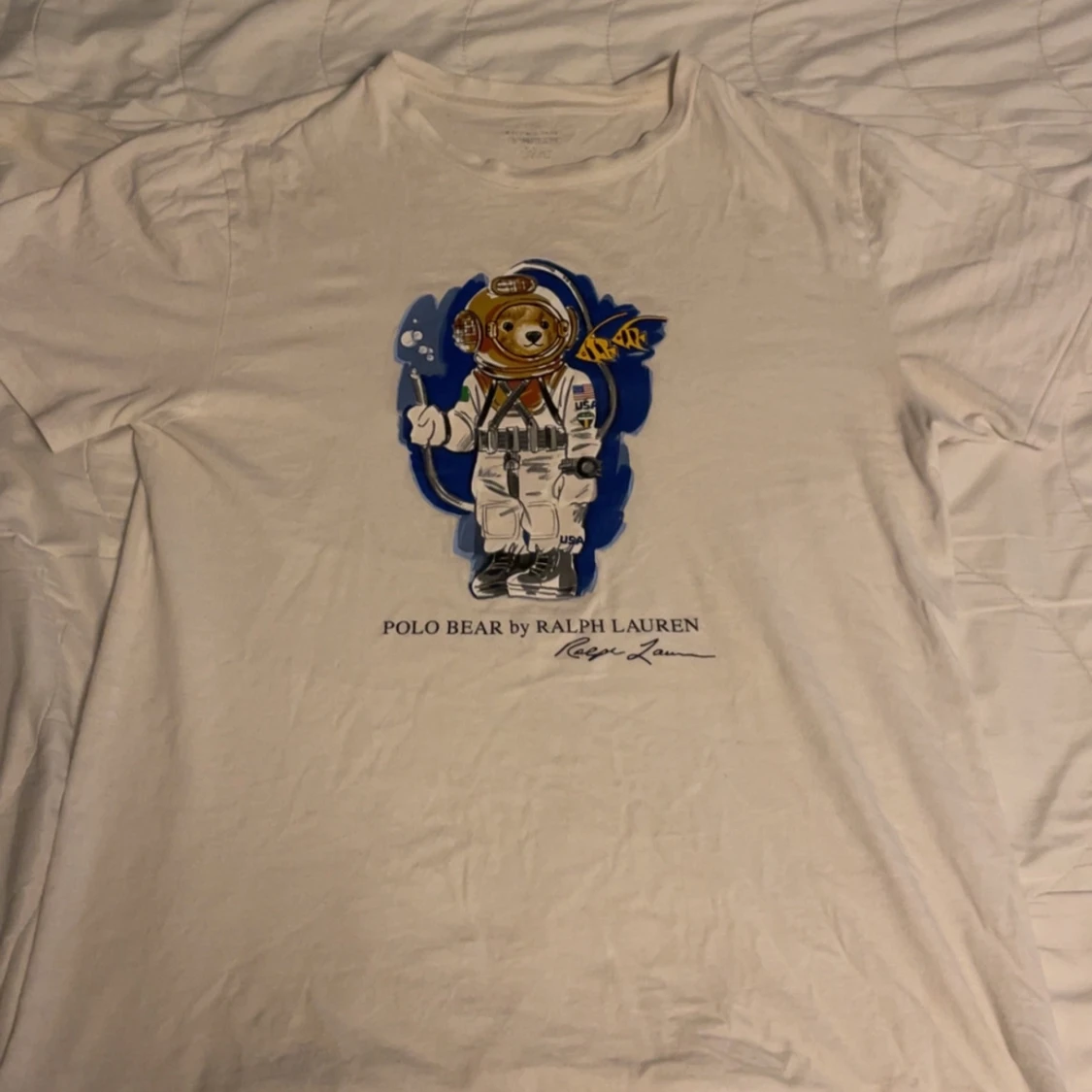 Vit t-shirt med Polo Bear astronaut från Ralph Lauren