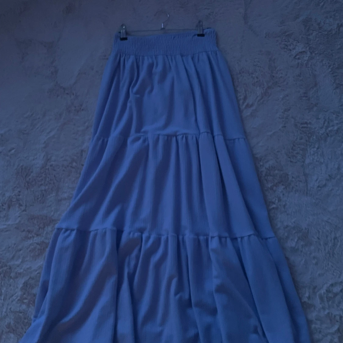 Ljuslila långkjol med volanger - 1