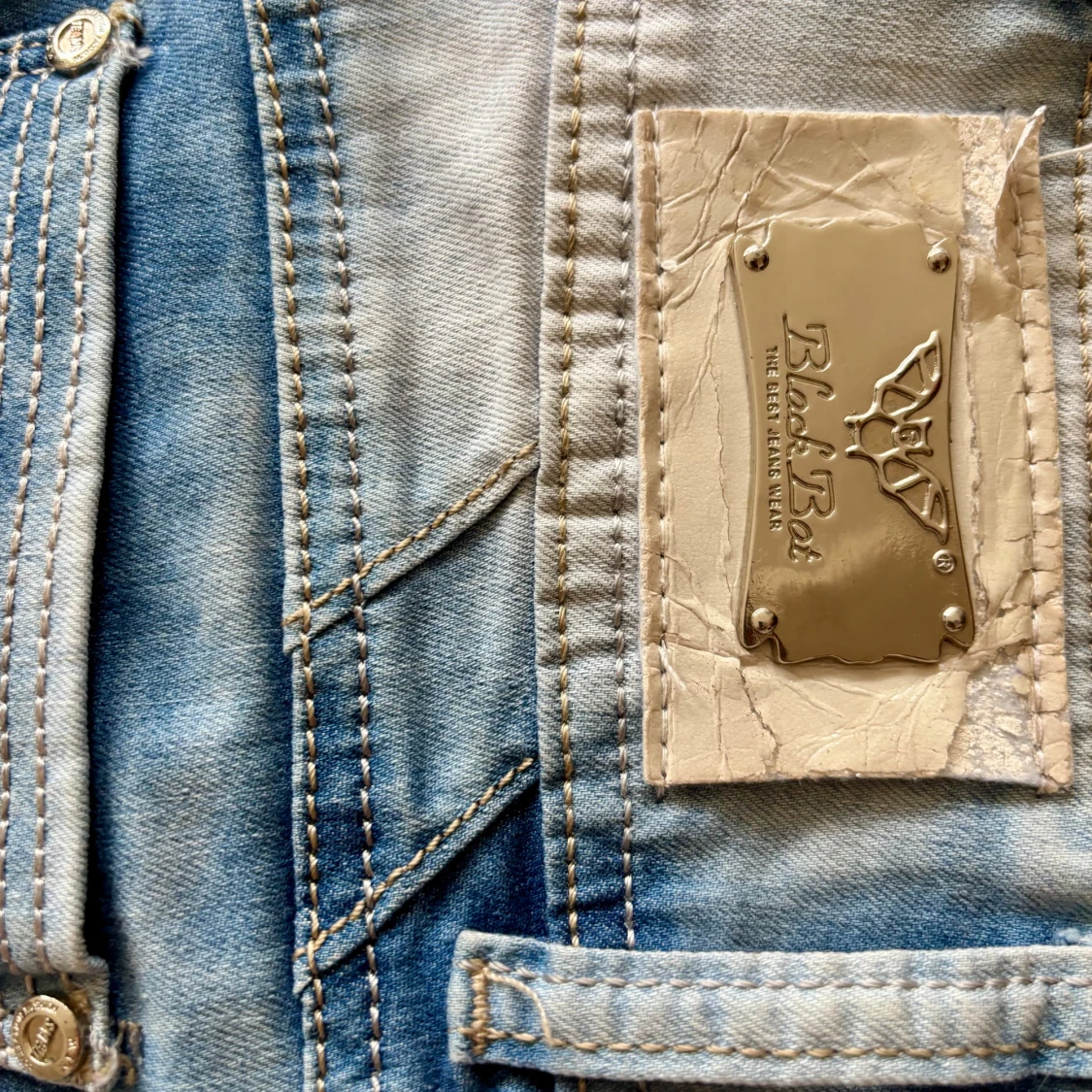 Snygga Black Bat jeansshorts - 3