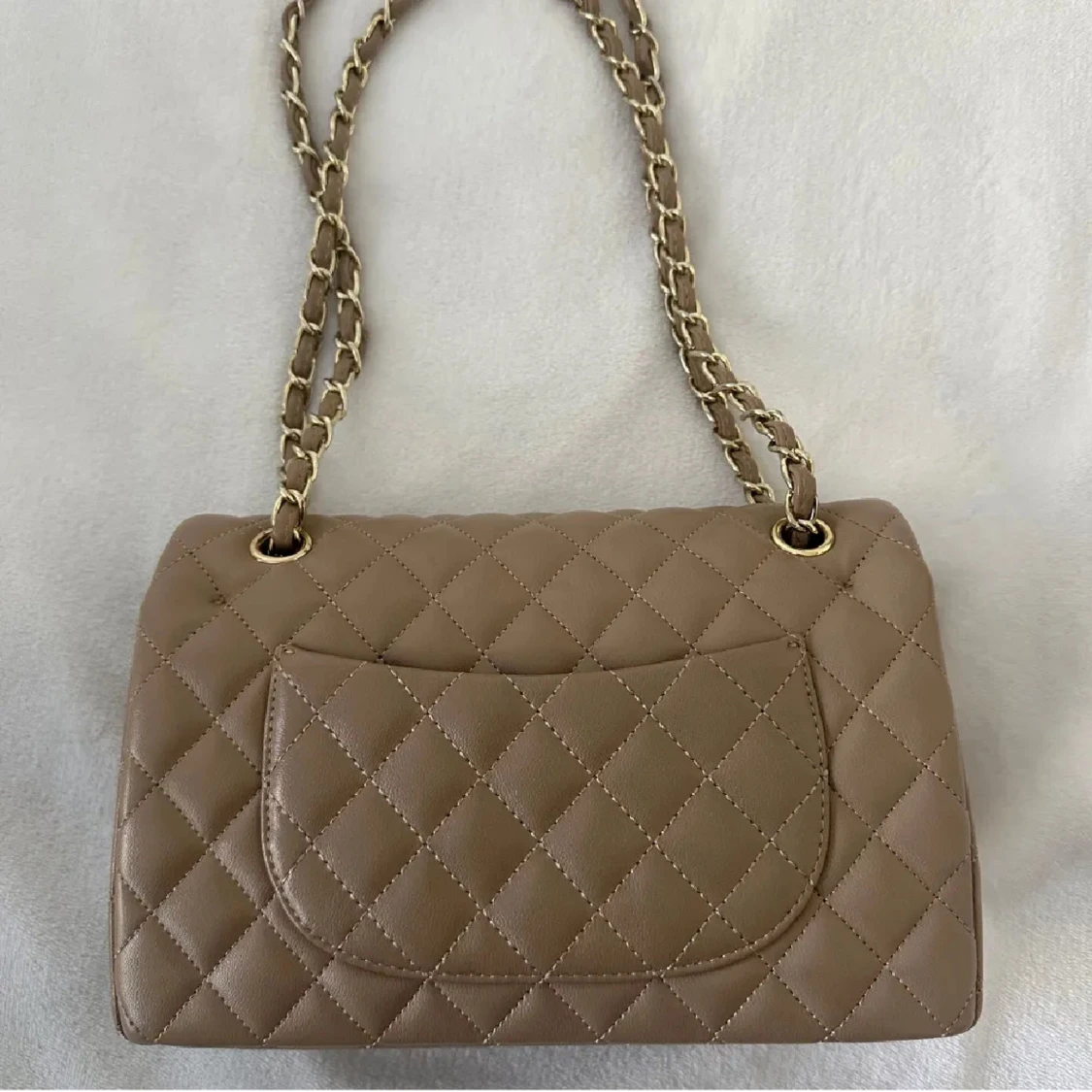 Beige quiltad axelväska - 2