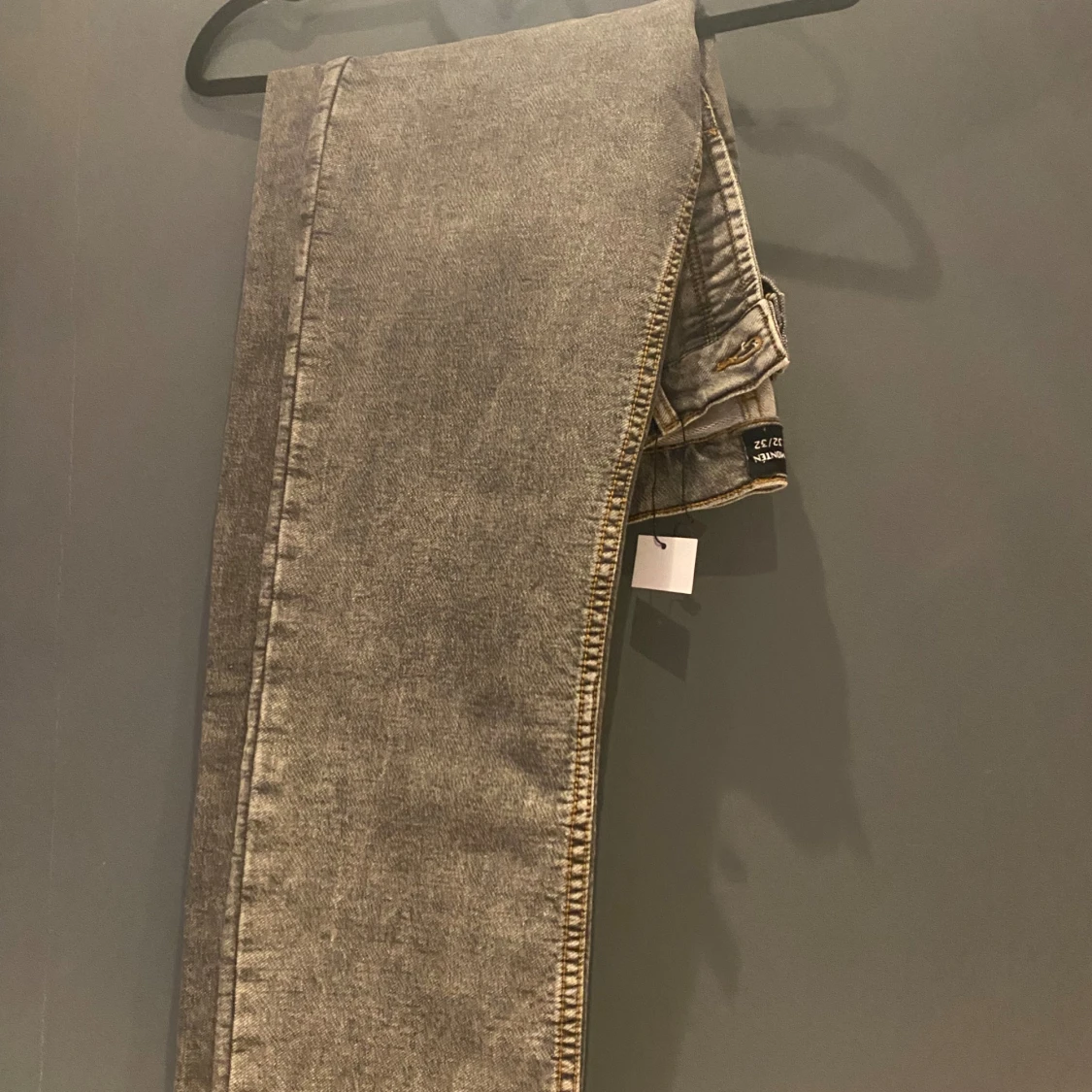 Grå jeans från Monten - 1