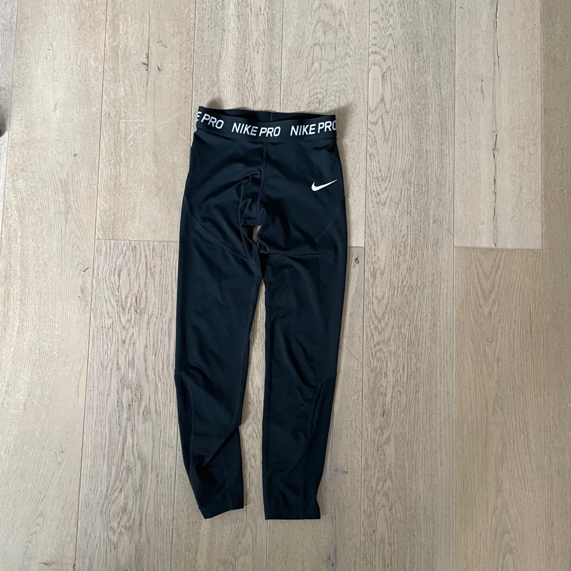 Svarta träningsleggings från Nike