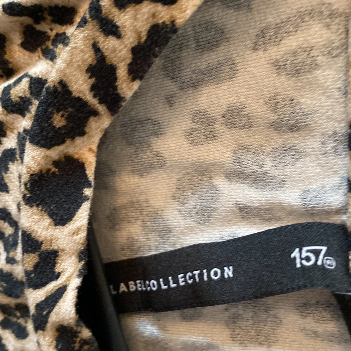Leopardmönstrad topp från Label Collection - 2