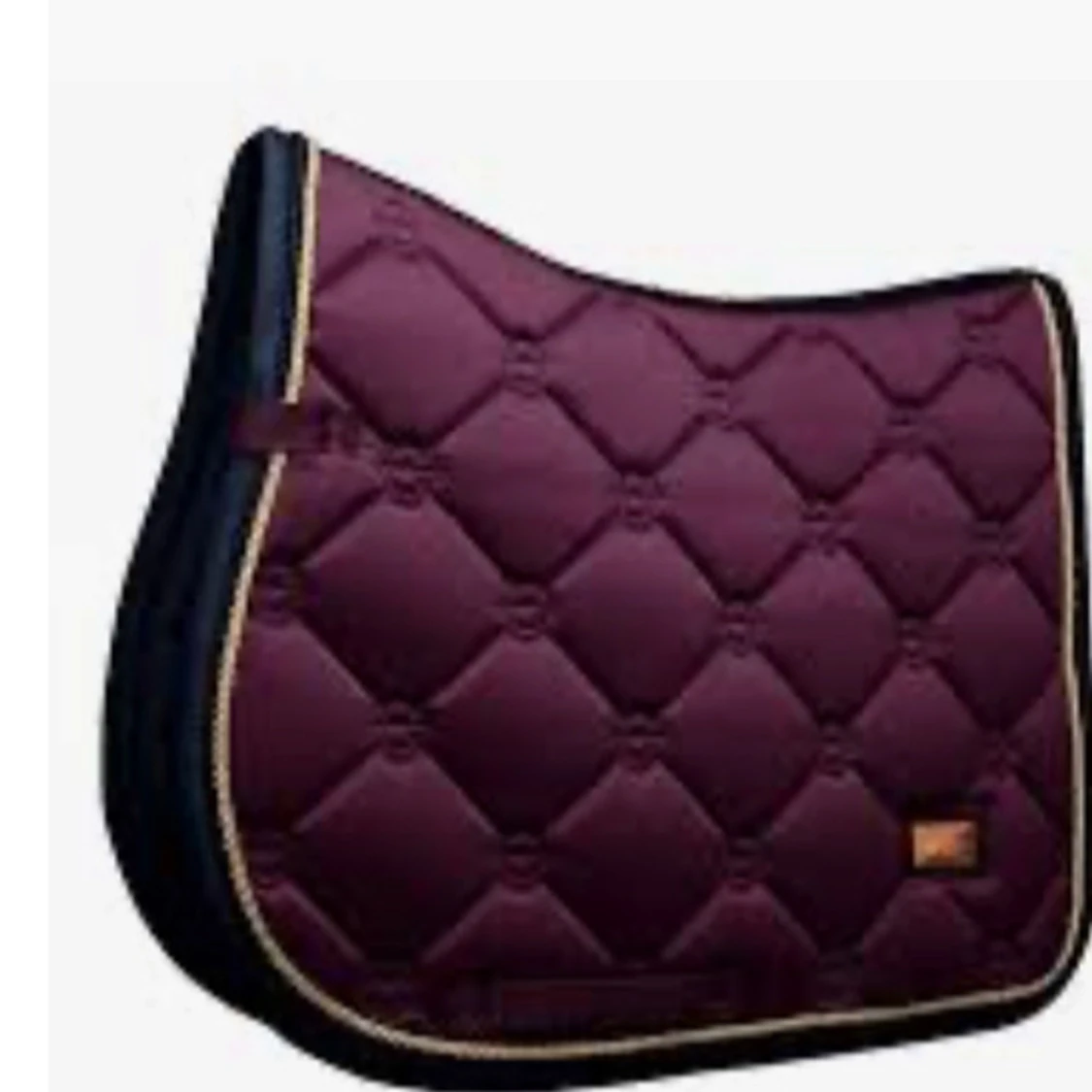 Lila skabrak och huva 