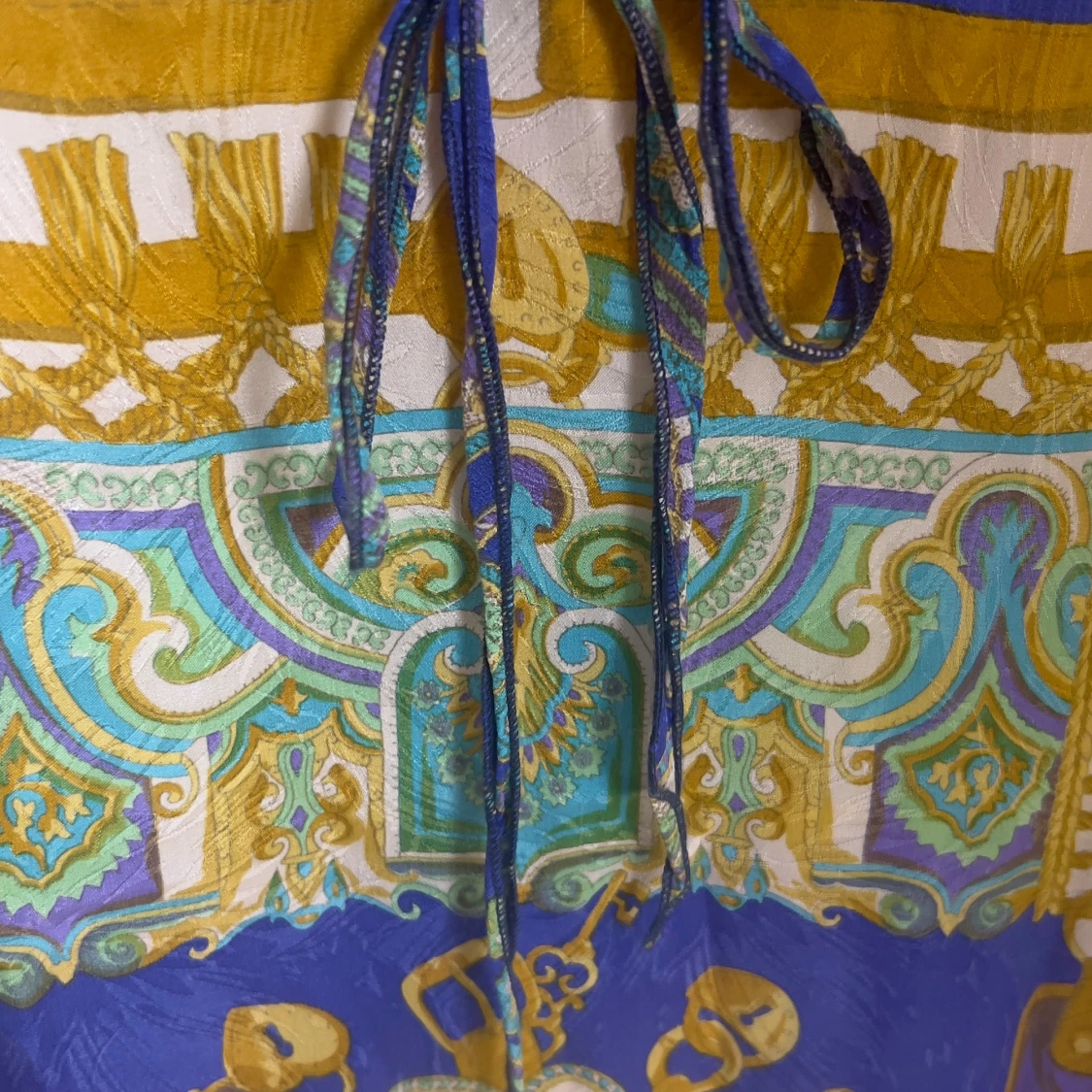 Mönstrad silkes klänning från Stiglund Malmö - 4