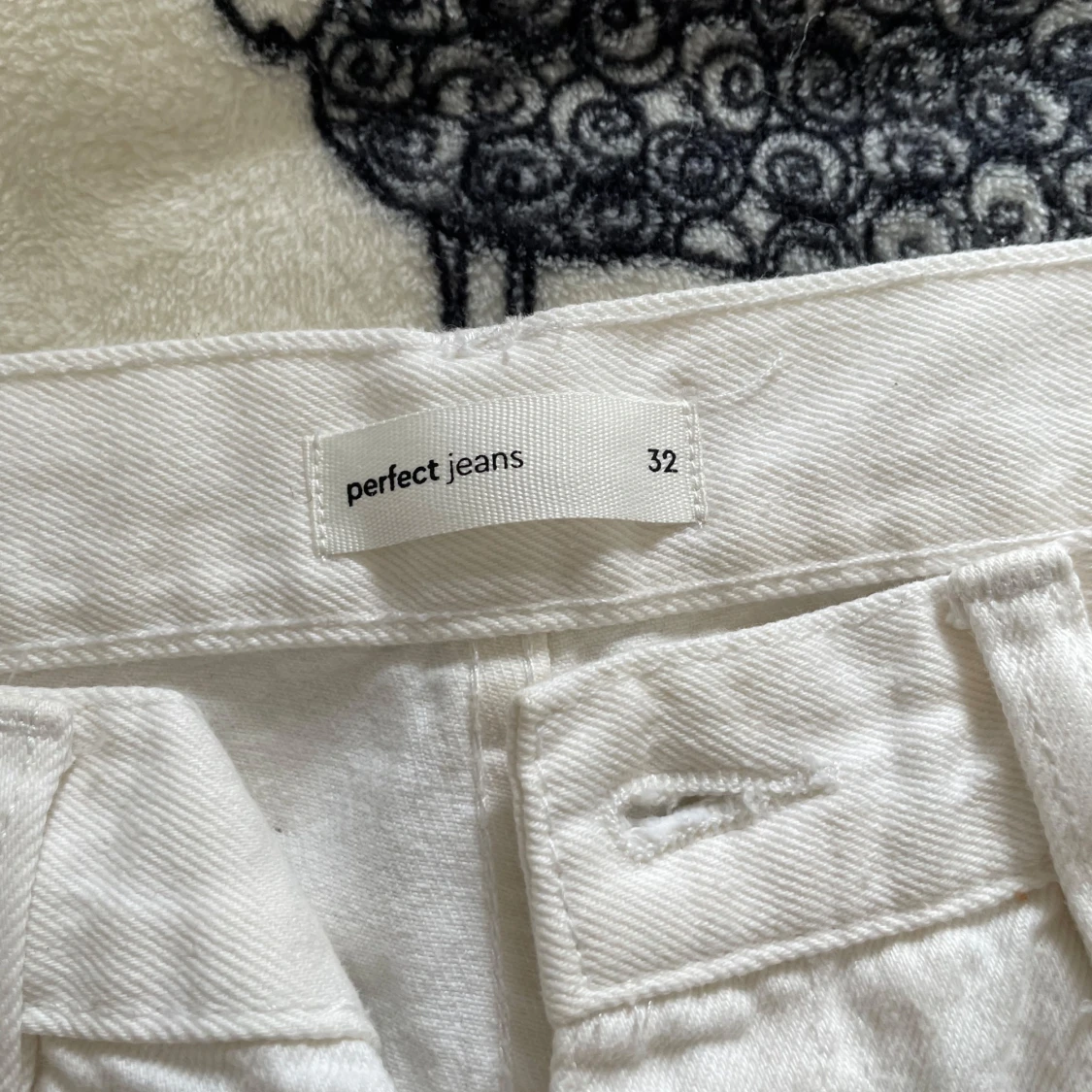 Vita jeans från Gina tricot - 2