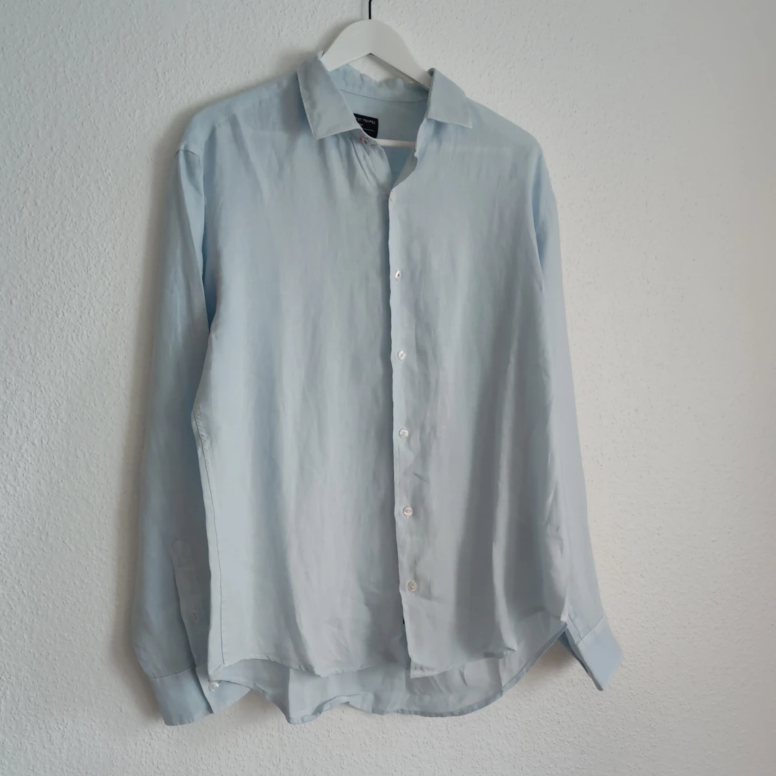 Ljusblå skjorta från Gerry St Tropez