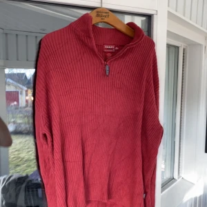Raffe tröja - 🔵Raffe tröja i bra skick, storlek XL, hör av er vid funderingar 🤝