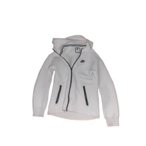 Vit Nike tech - Nästan oanvänd köptes för ca 1800kr 