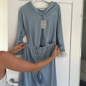 Blå satinset från Juicy Couture S - Superfint blått satinset från Juicy Couture i storlek S. Ordinarie pris: 1200‼️