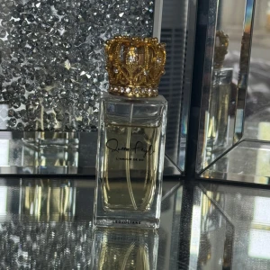 Queen Feyli parfym 50ml  - Säljer en parfym från Queen Feyli, se bilder för mängd. 