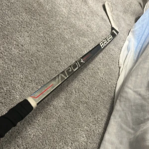 Hockey klubba hyperlite 1  - Hyperlite 1 förlängd så typ 15 Flex p92 