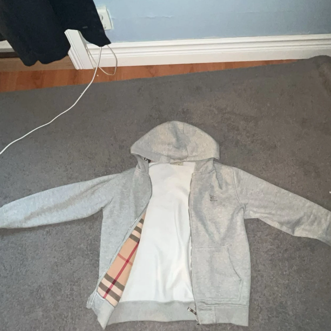 Grå hoodiejacka från Burberry M - 2