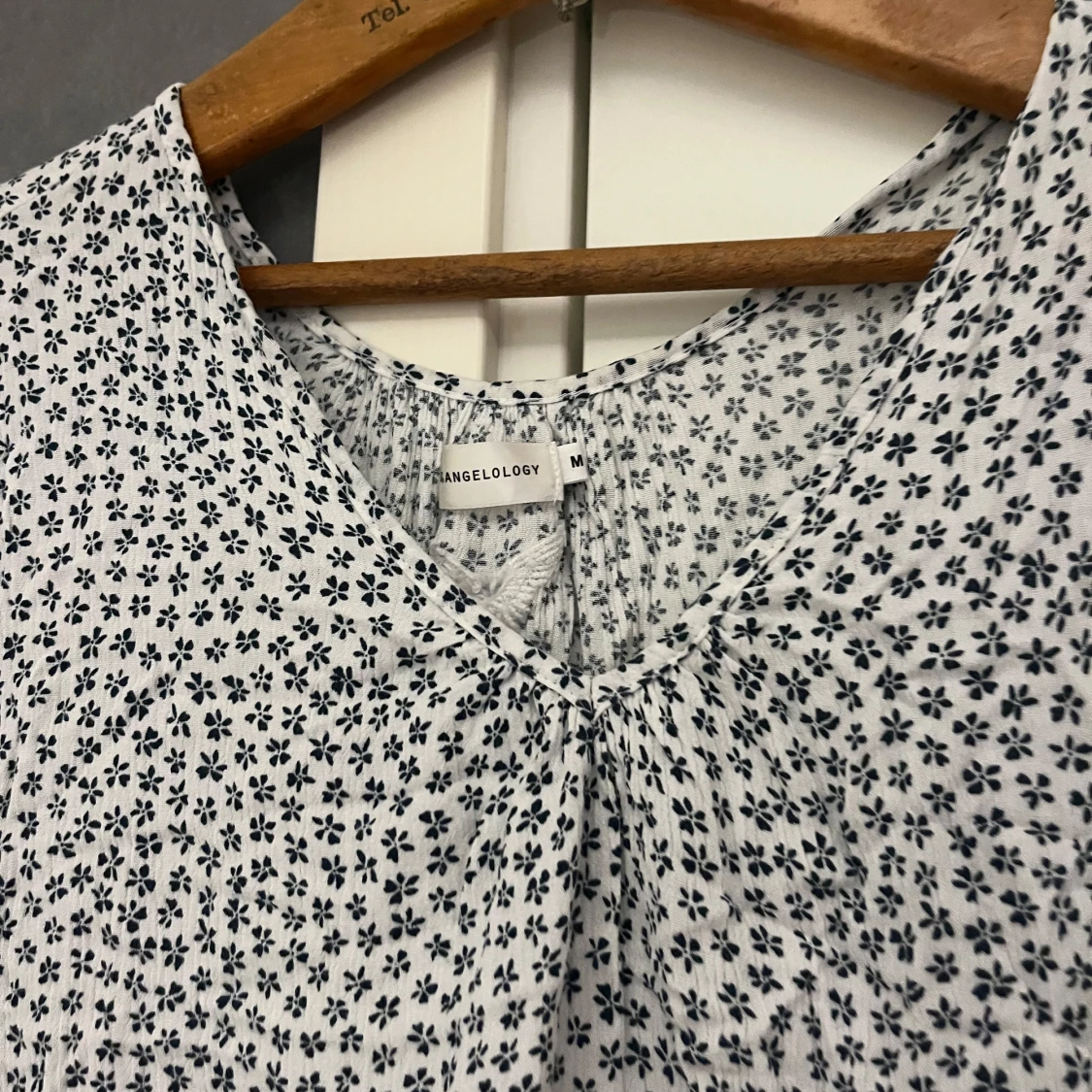 Söt blommig blus  - 2