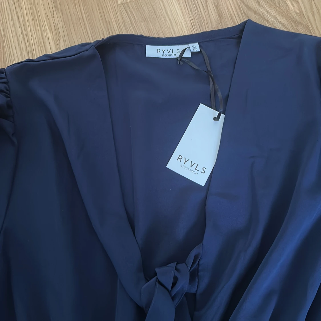 Marinblå klänning - 2