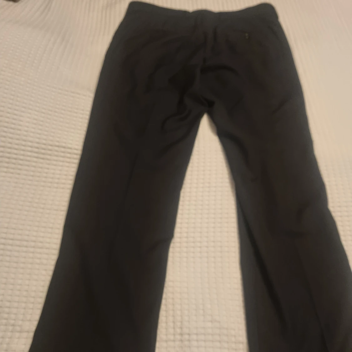 Svarta byxor  - 4