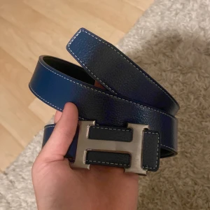 Blått H3rmes bälte  - Helt nytt blått H3rmes bälte. Tar emot byten. Skriv om ni vill ha fler bilder