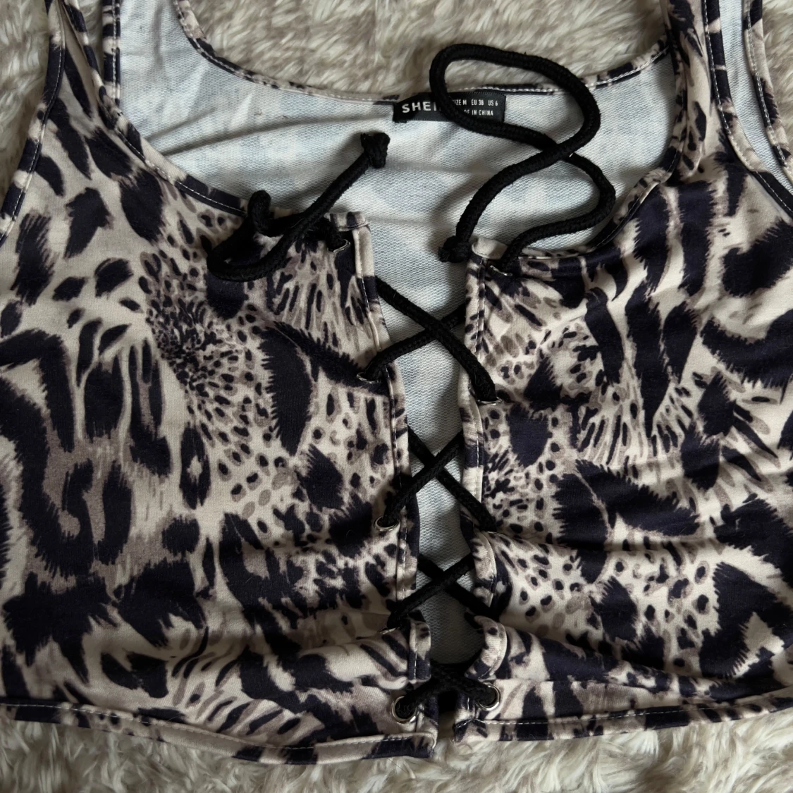 Leopardmönstrad snörad topp  - 3