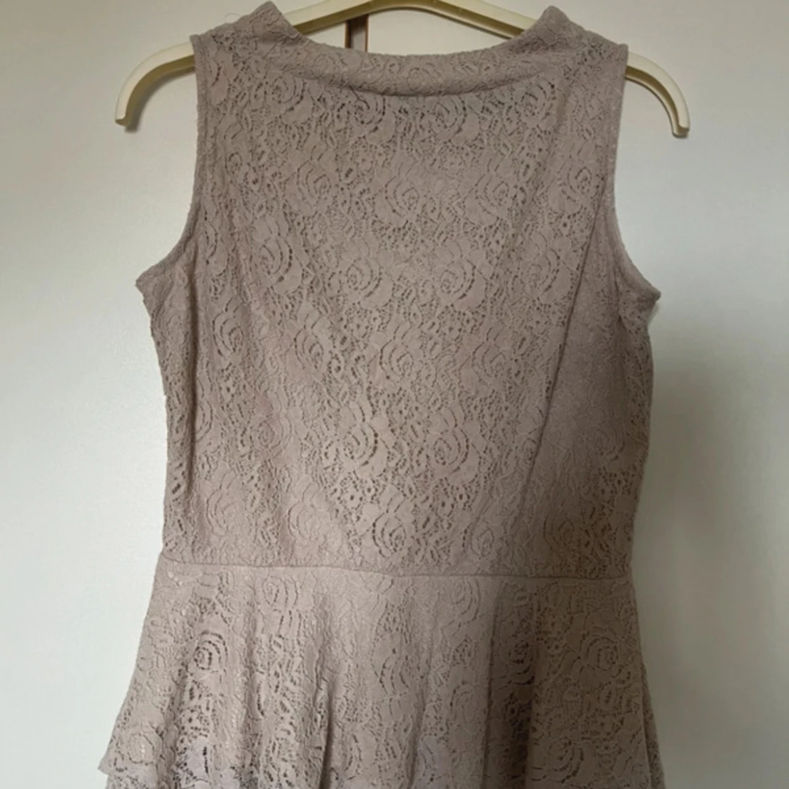 Beige spetsblus från Lindex - 3