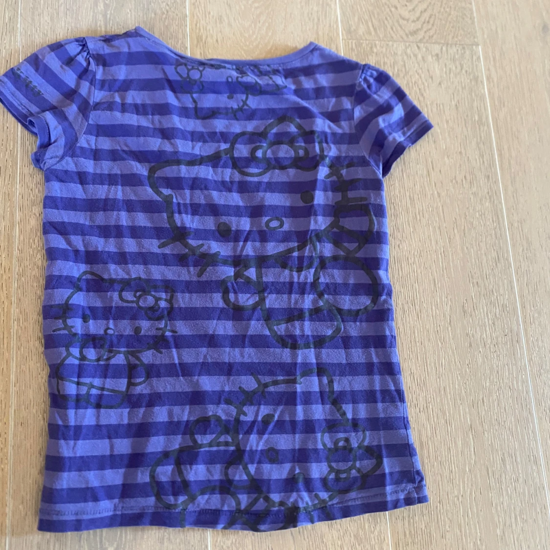 Lila Hello Kitty t-shirt med ränder - 3