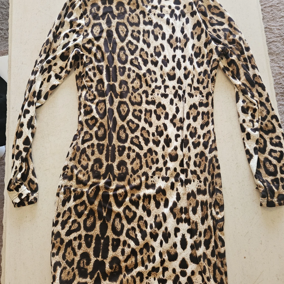 Leopardmönstrad klänning från SHEIN