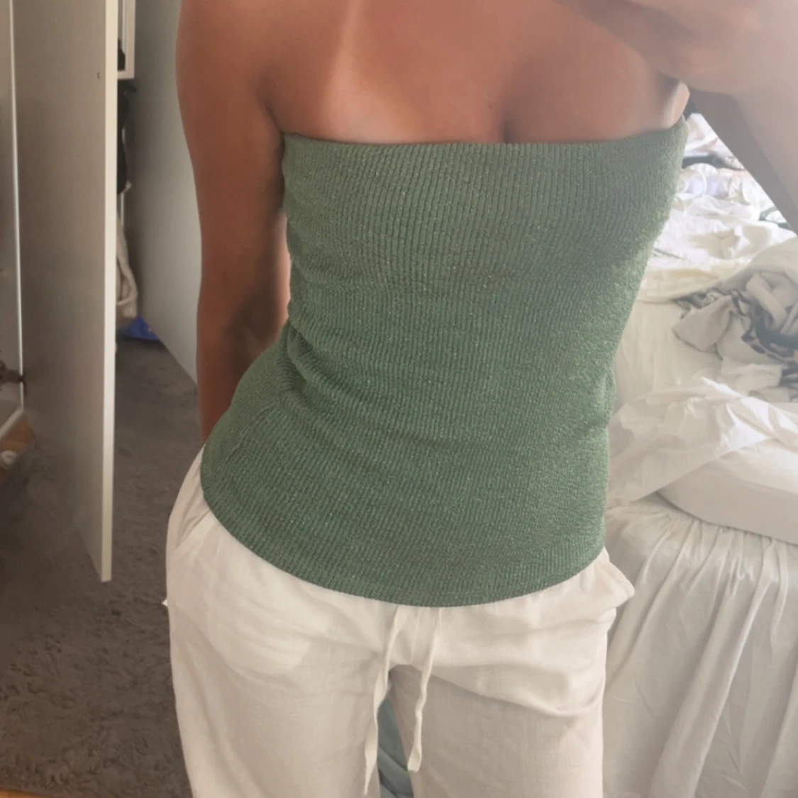 Grön ribbad & glittrig tub topp - 2