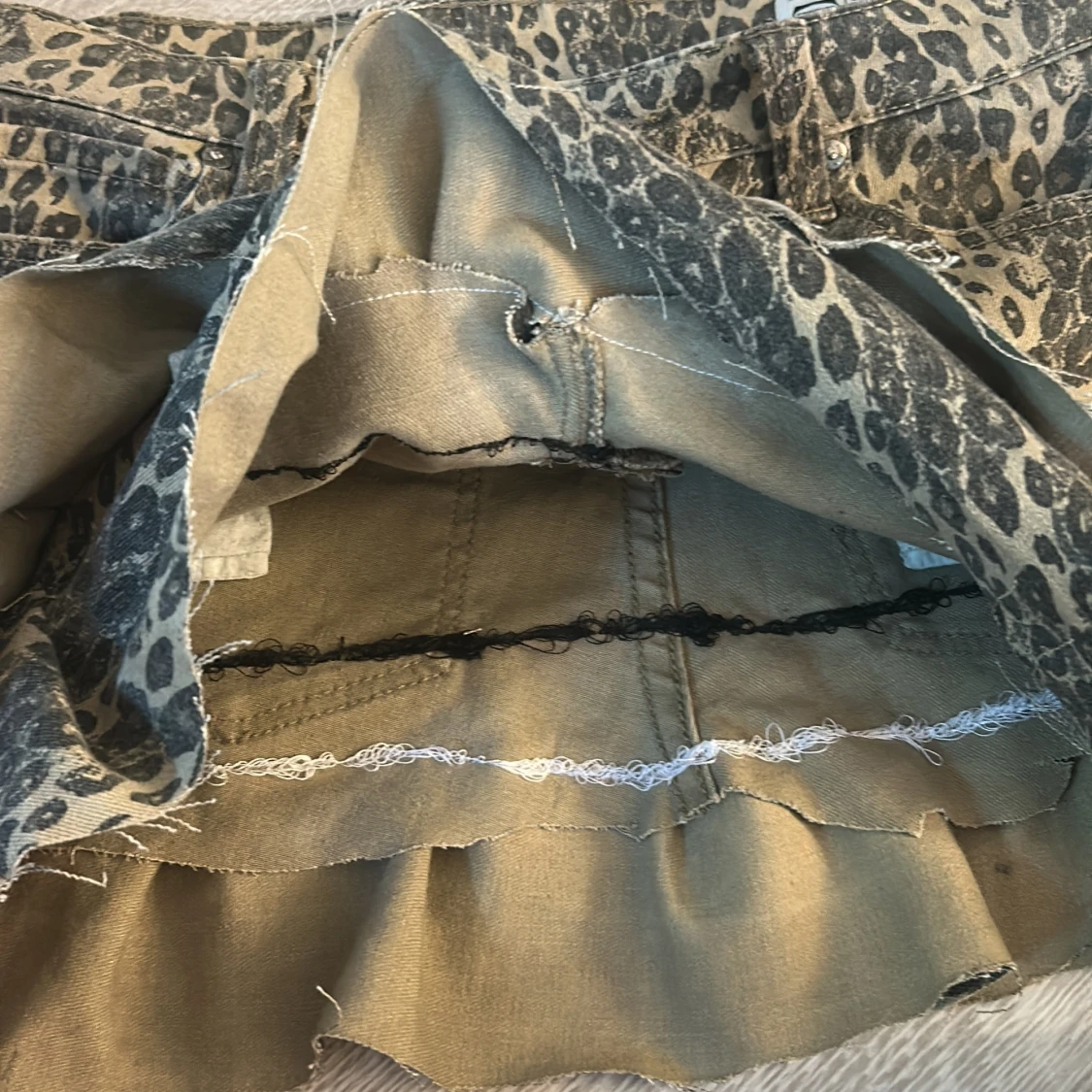 Leopardmönstrad jeanskjol - 4
