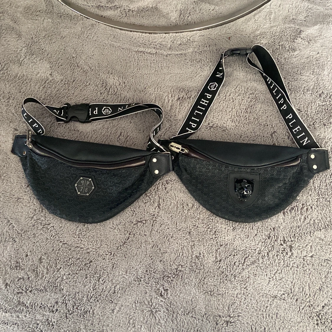 Svart magväska från Philipp Plein