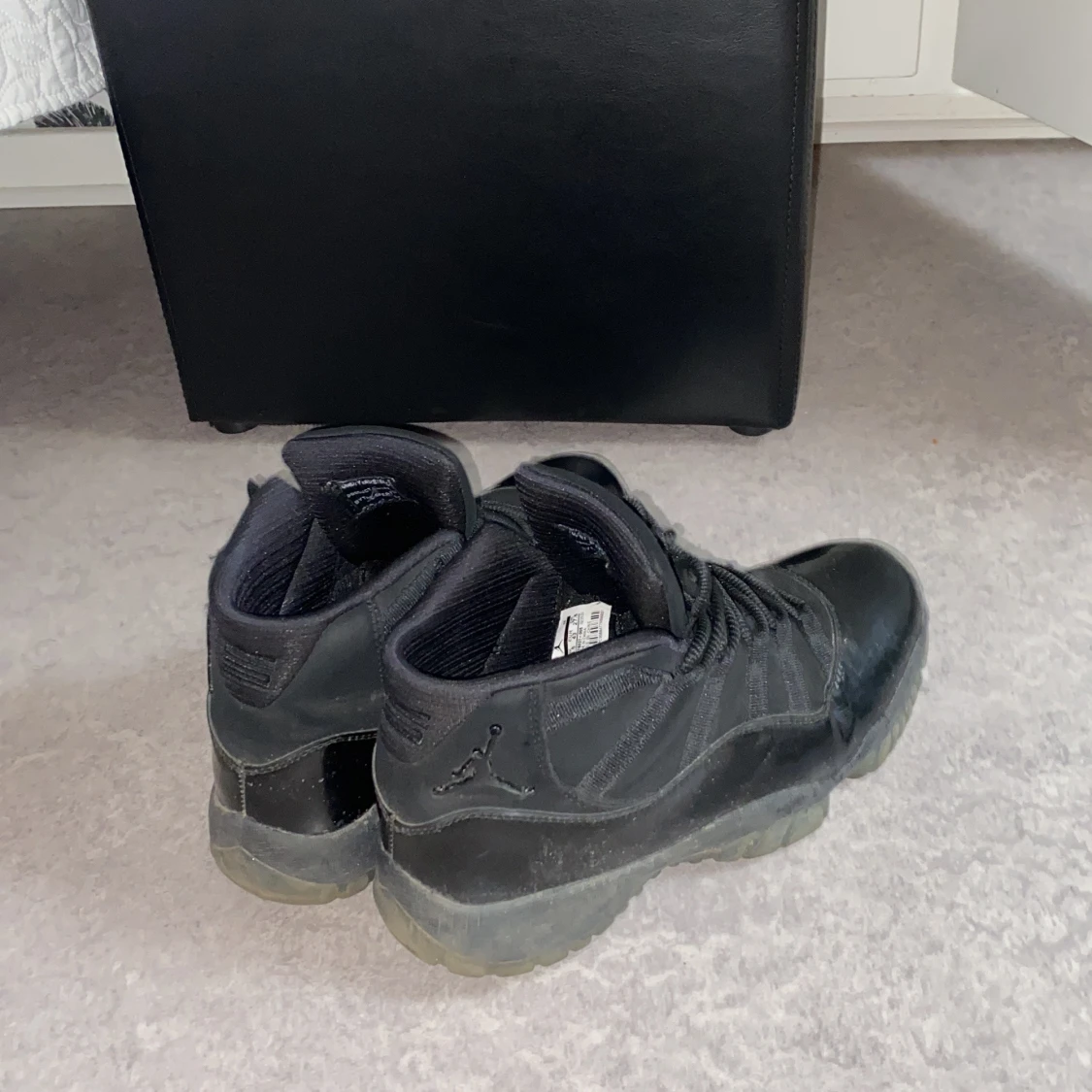 Svarta Jordan 11 Black Warrior - 3