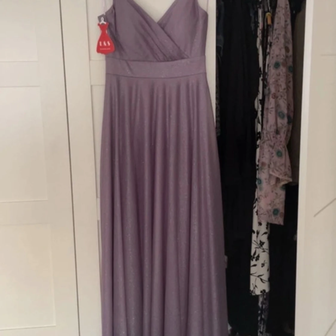Ljuslila långklänning från Abiyenial - 1