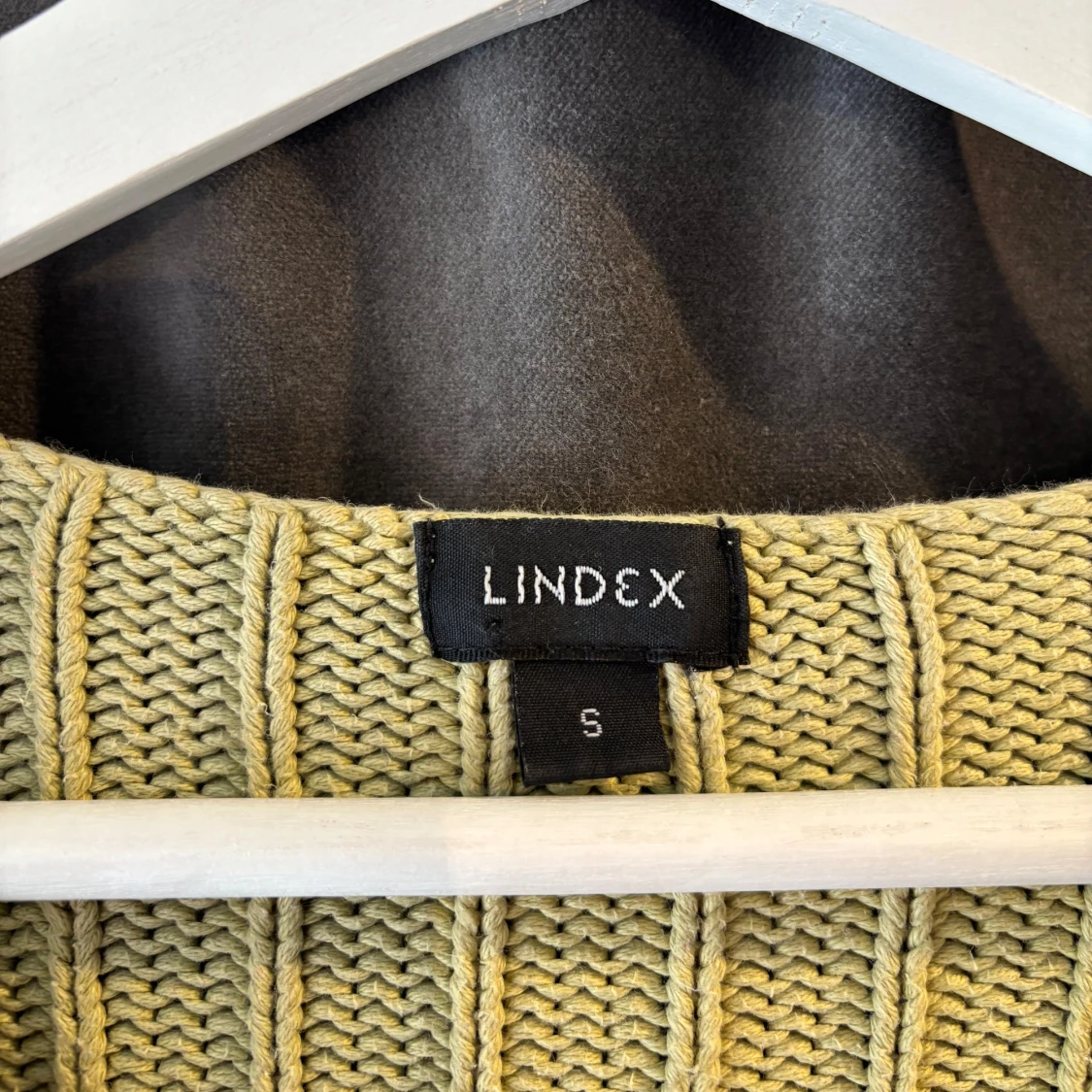 Grön stickad tröja - 1