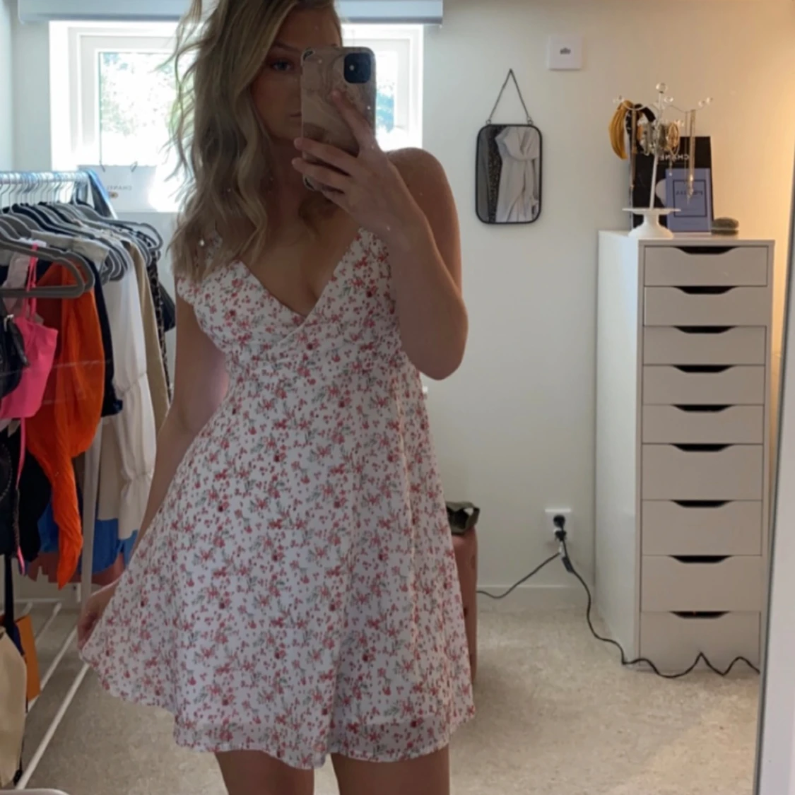 Blommig klänning - 1