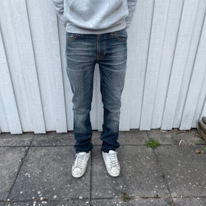 Nudie Jeans (helt nya) - Nudie jeans - Modell: Thin Finn - Storlek: W29/L32 - skick: 10/10(nya utan tags) - Nypris runt 2000kr 